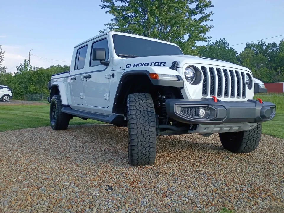 2023 Jeep JT Gladiator - Image 3 of 20