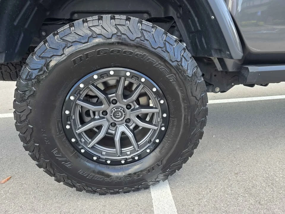 2023 Jeep JT Gladiator - Image 17 of 19