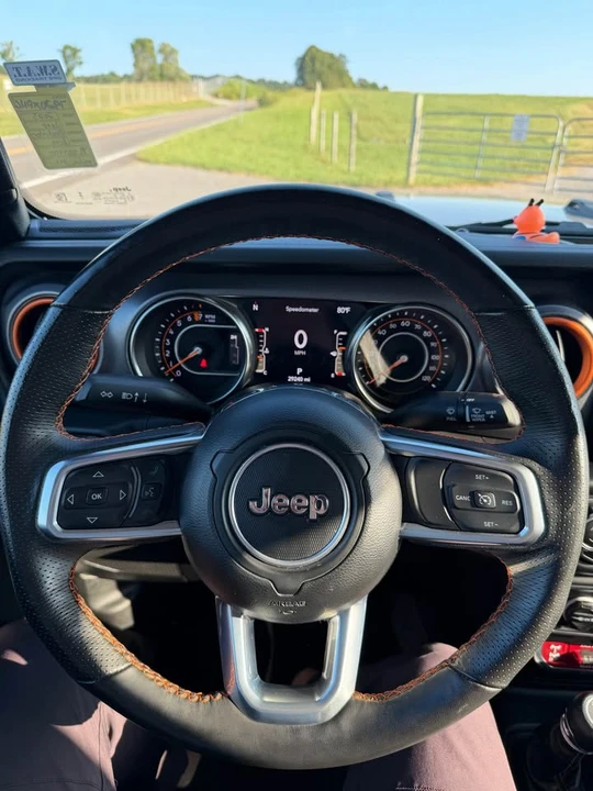 2023 Jeep JT Gladiator - Image 11 of 12