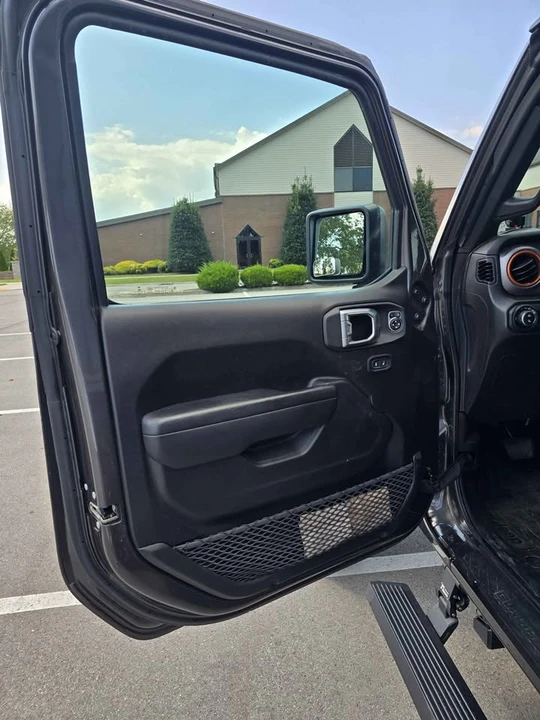 2023 Jeep JT Gladiator - Image 11 of 19