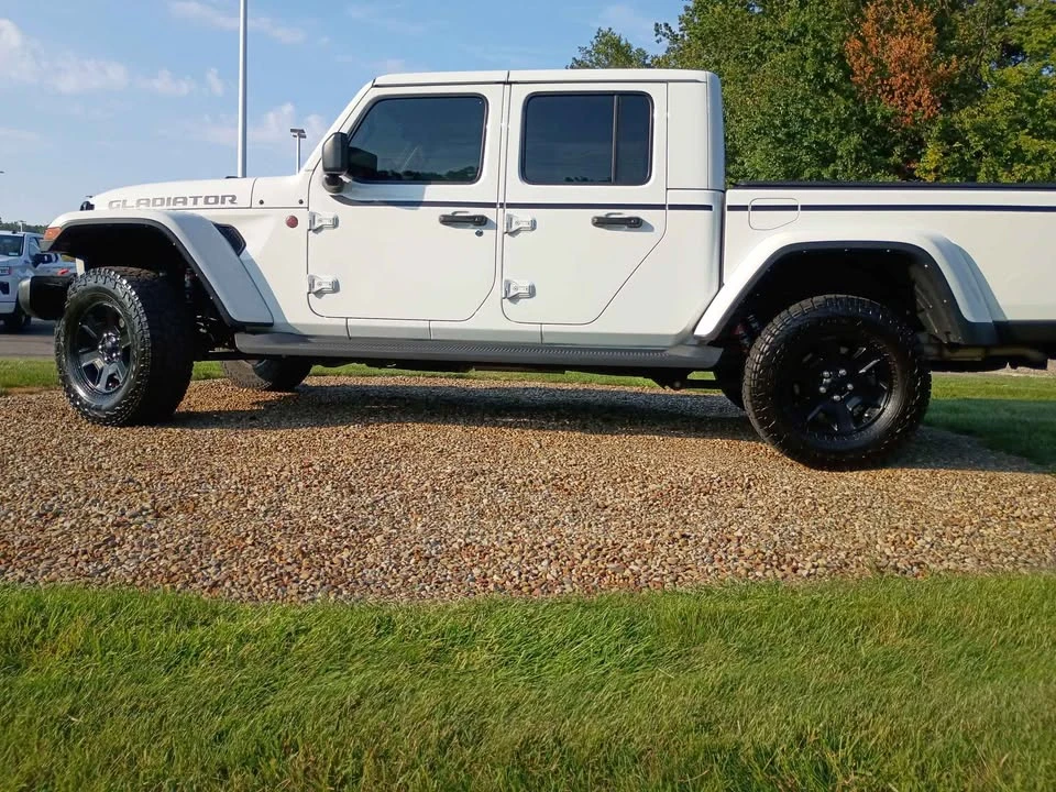 2023 Jeep JT Gladiator - Image 8 of 20