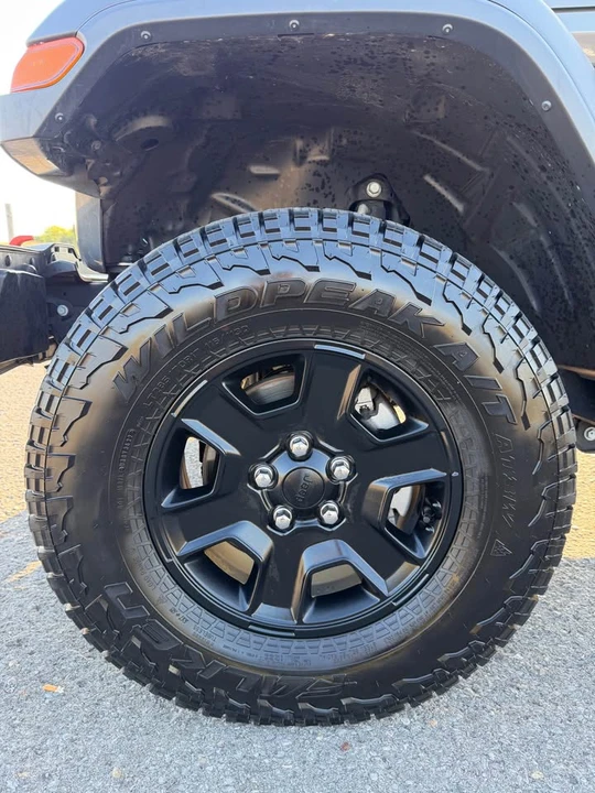 2023 Jeep JT Gladiator - Image 9 of 12