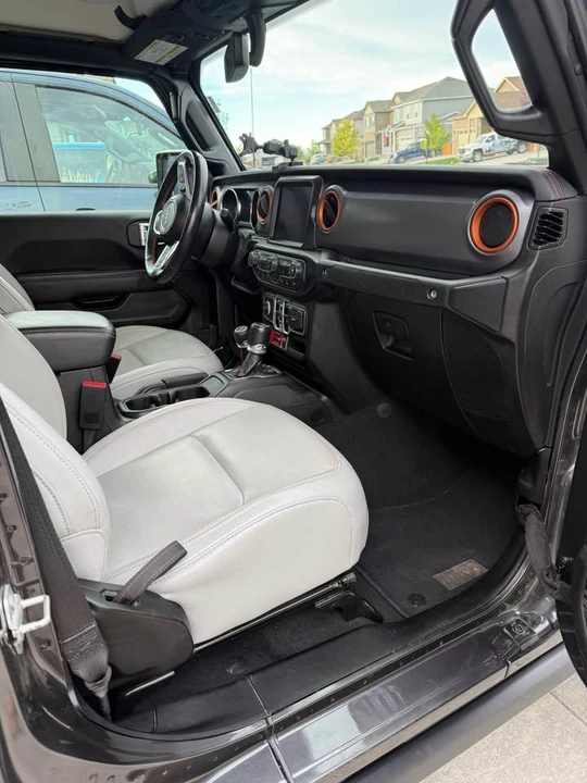 2023 Jeep JT Gladiator - Image 10 of 12