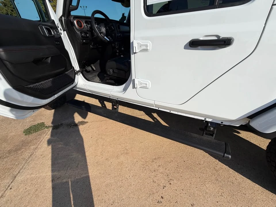 2023 Jeep JT Gladiator - Image 9 of 14