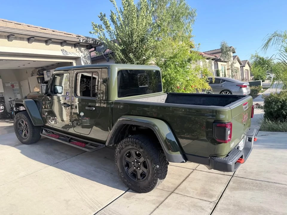 2023 Jeep JT Gladiator - Image 6 of 7