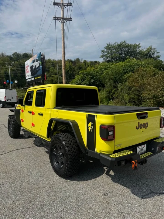 2023 Jeep JT Gladiator - Image 10 of 18