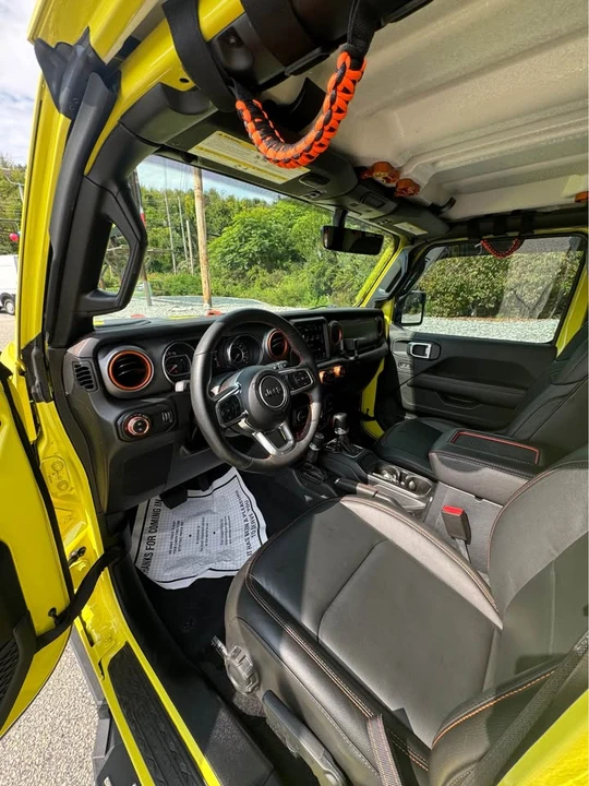 2023 Jeep JT Gladiator - Image 12 of 18