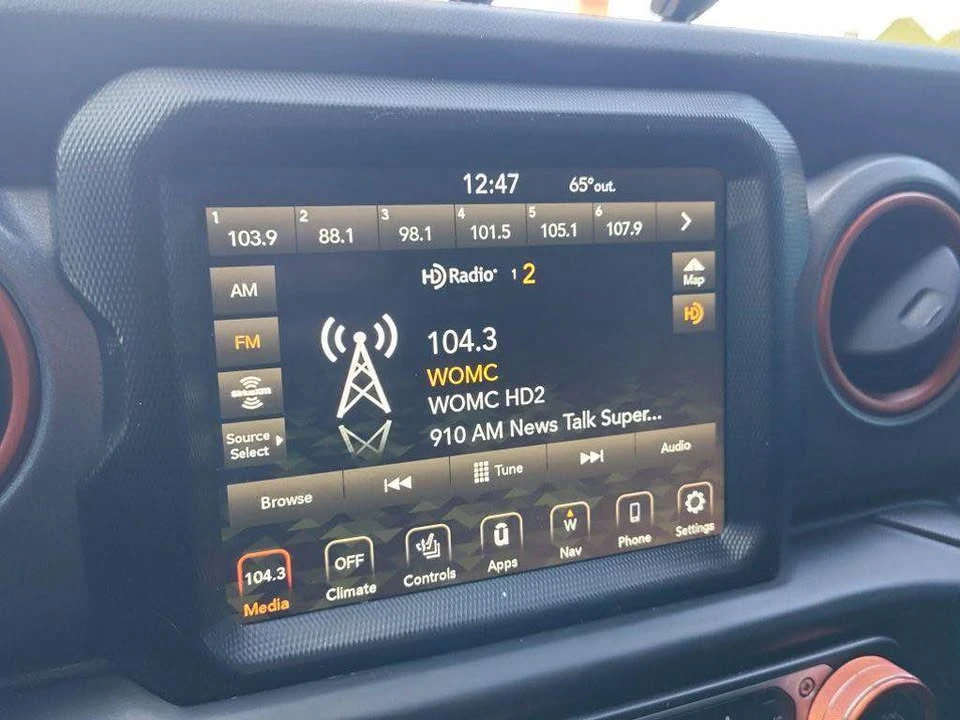2023 Jeep JT Gladiator - Image 11 of 13