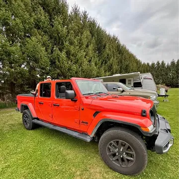 2023 Jeep Gladiator Sport