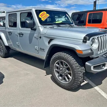 2023 Jeep Gladiator Overland