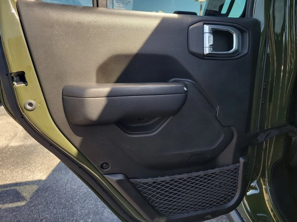 2023 Jeep JT Gladiator - Image 11 of 20