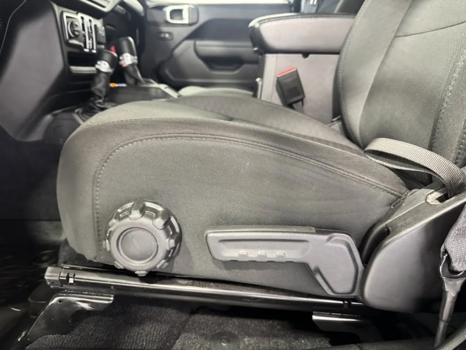 2023 Jeep JT Gladiator - Image 12 of 16