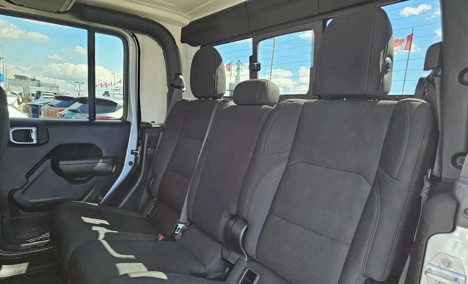 2023 Jeep JT Gladiator - Image 12 of 16