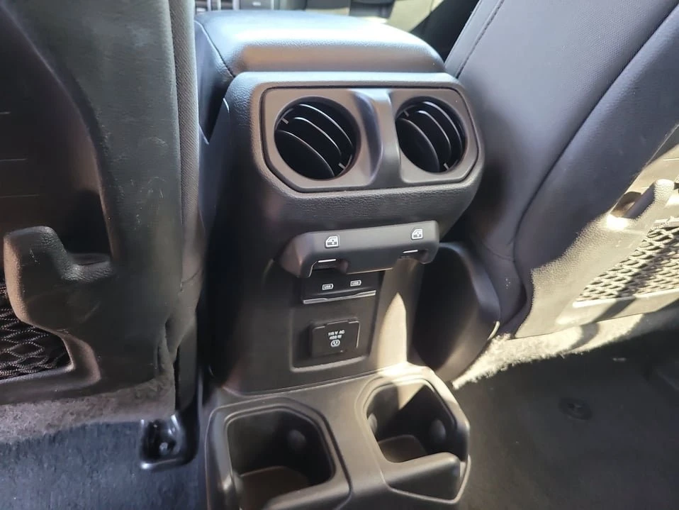 2023 Jeep JT Gladiator - Image 14 of 20
