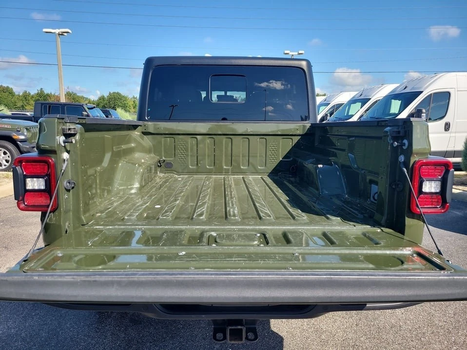 2023 Jeep JT Gladiator - Image 8 of 20