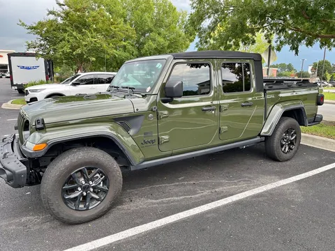 2023 Jeep Gladiator Freedom Edition