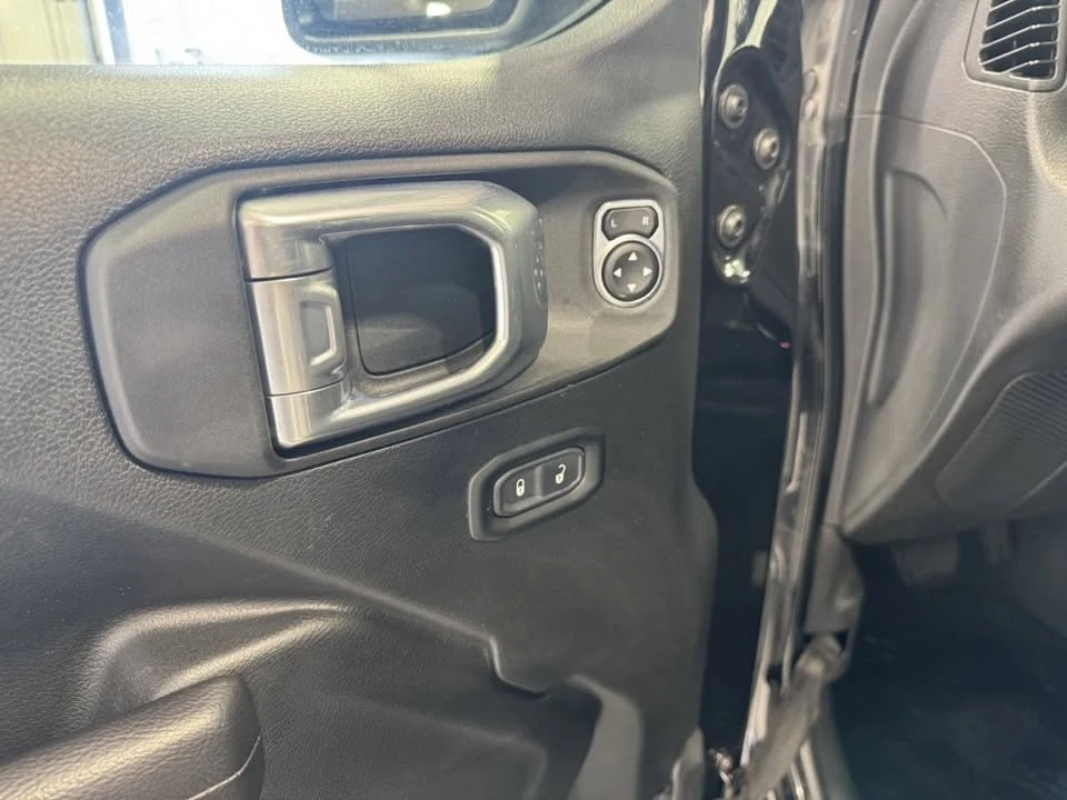 2023 Jeep JT Gladiator - Image 11 of 16