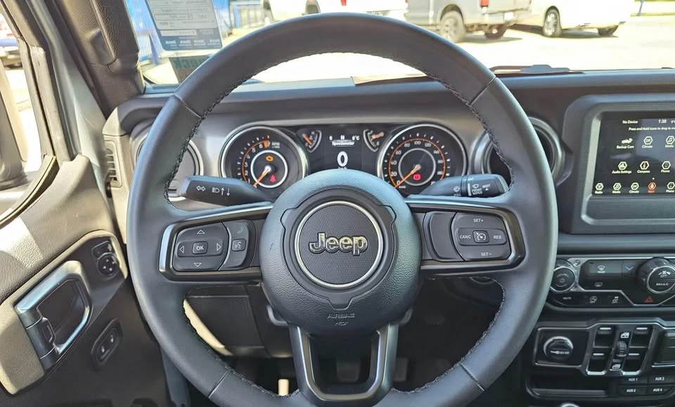2023 Jeep JT Gladiator - Image 16 of 16
