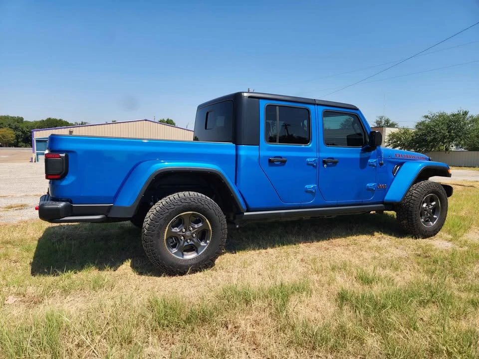 2023 Jeep JT Gladiator - Image 2 of 5