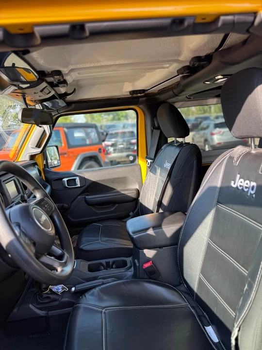 2023 Jeep JT Gladiator - Image 9 of 10