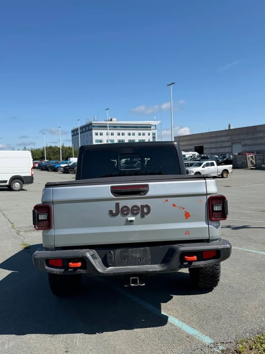 2023 Jeep JT Gladiator - Image 4 of 10