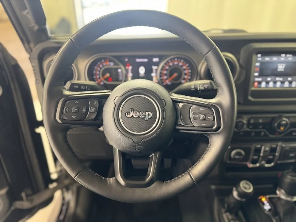 2023 Jeep JT Gladiator - Image 7 of 16