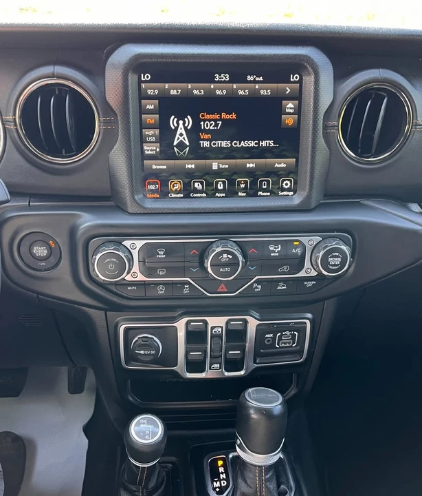 2023 Jeep JT Gladiator - Image 13 of 14