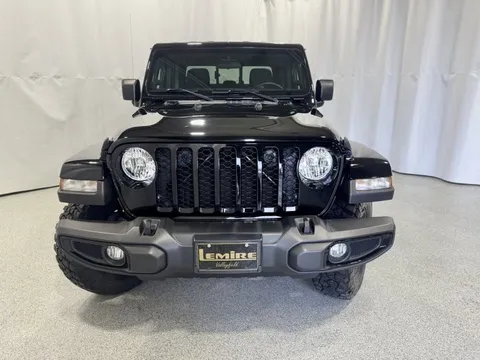 2023 Jeep Gladiator