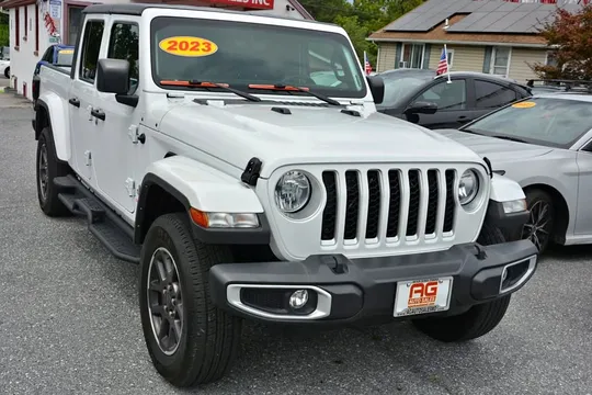 2023 Jeep Gladiator Overland