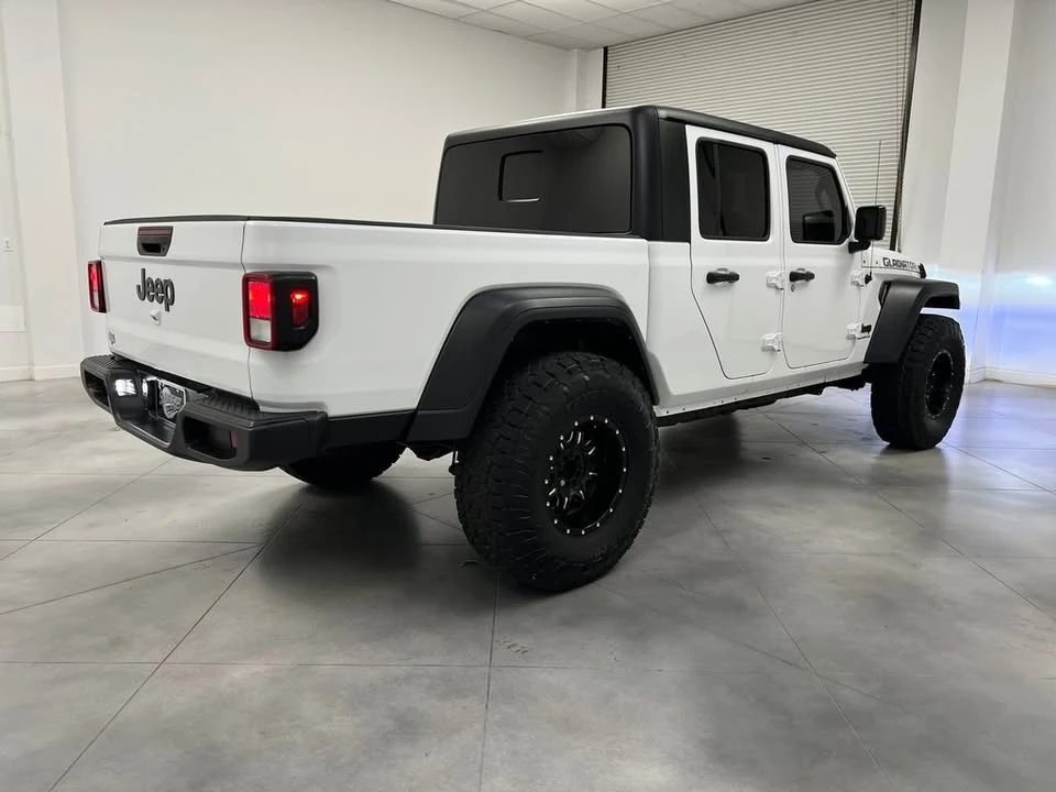 2023 Jeep JT Gladiator - Image 9 of 20