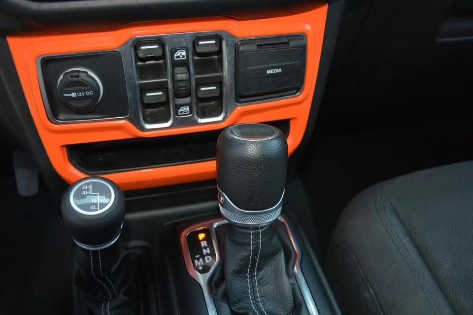 2023 Jeep JT Gladiator - Image 6 of 8
