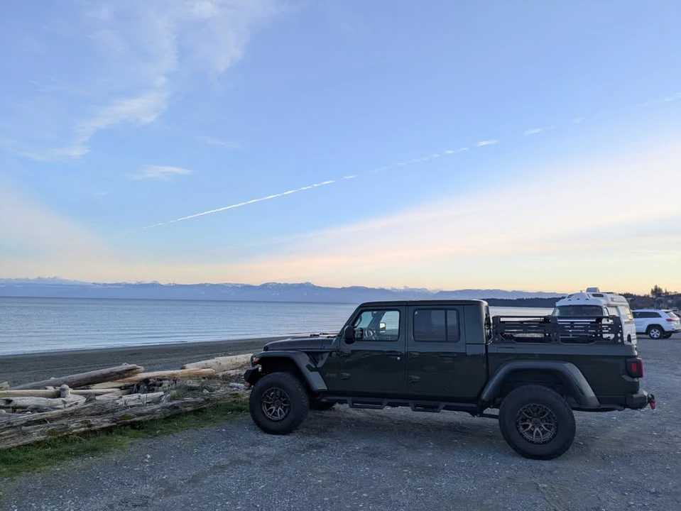 2023 Jeep JT Gladiator - Image 6 of 12