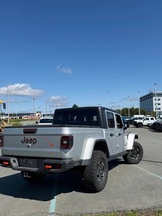 2023 Jeep JT Gladiator - Image 3 of 10
