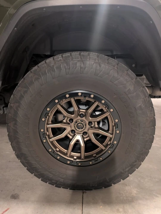2023 Jeep JT Gladiator - Image 7 of 12