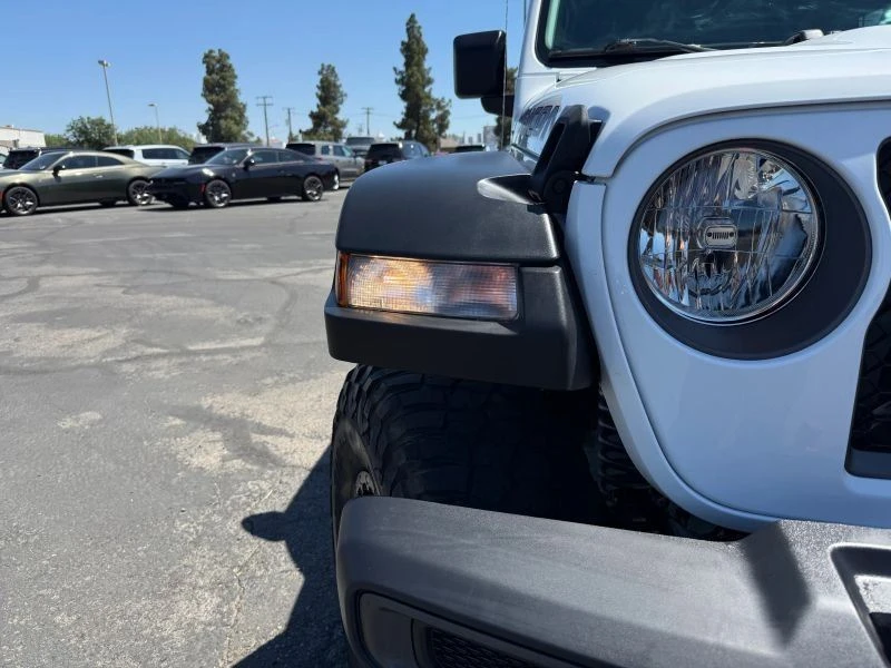 2023 Jeep JT Gladiator - Image 7 of 17