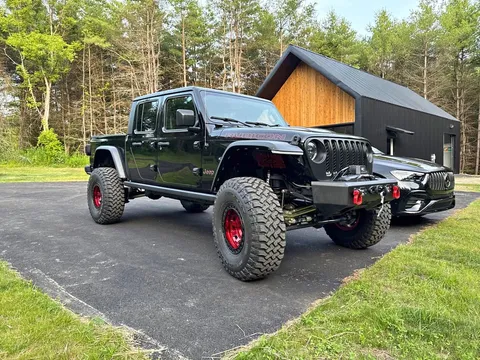 2023 Jeep Gladiator