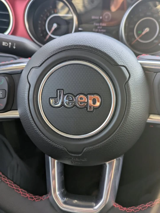 2023 Jeep JT Gladiator - Image 2 of 12