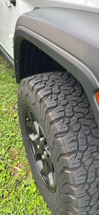 2023 Jeep JT Gladiator - Image 3 of 5