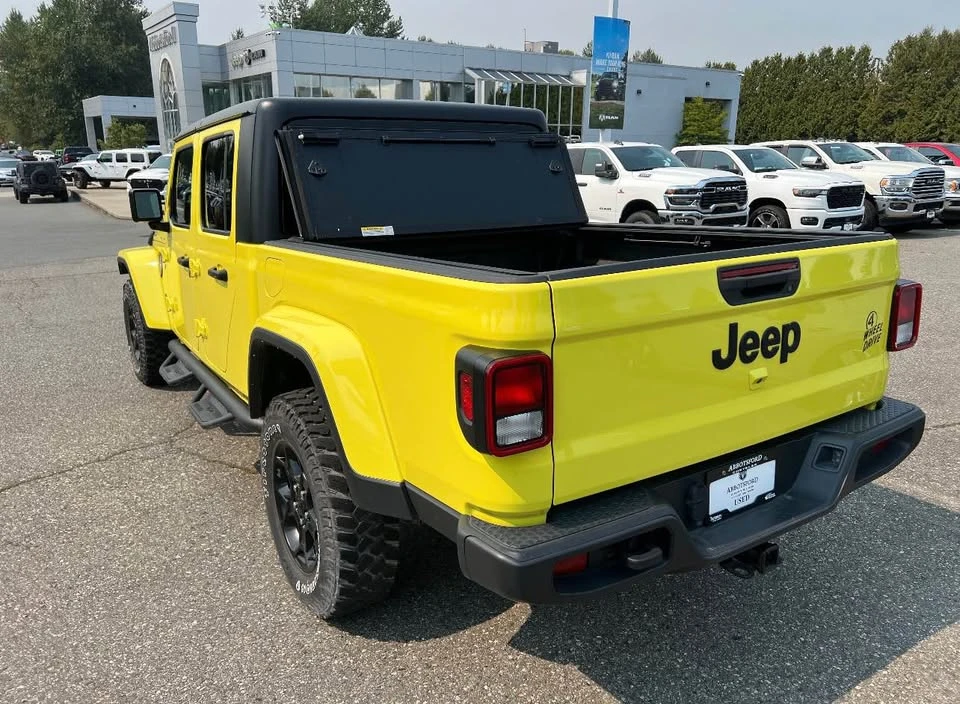 2023 Jeep JT Gladiator - Image 7 of 18