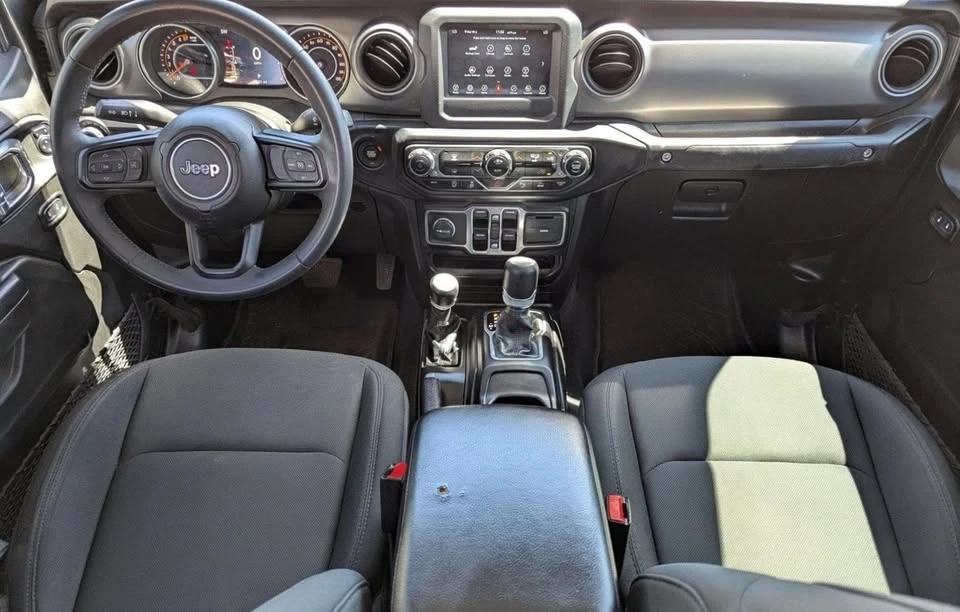 2023 Jeep JT Gladiator - Image 17 of 20