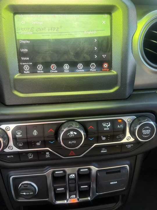 2023 Jeep JT Gladiator - Image 5 of 8