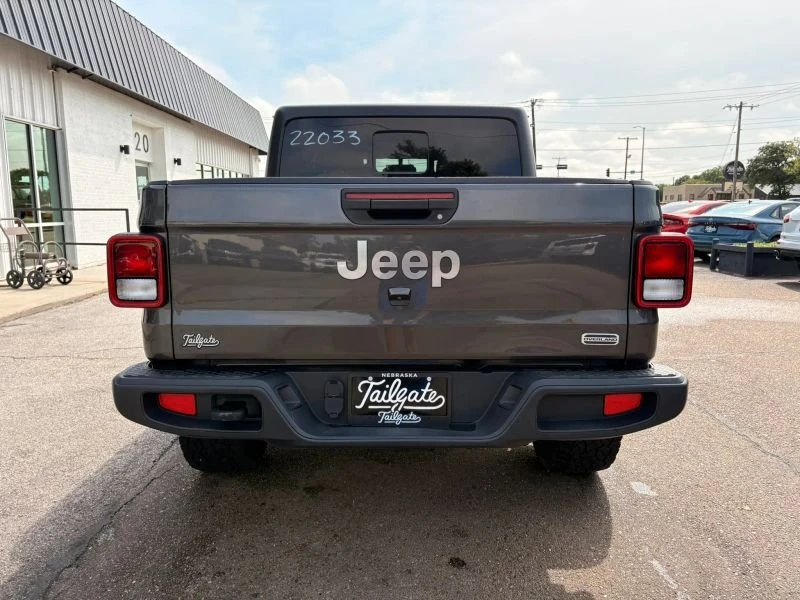 2023 Jeep JT Gladiator - Image 5 of 19
