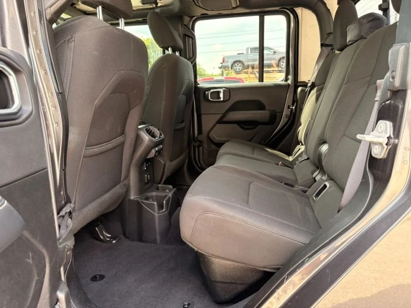 2023 Jeep JT Gladiator - Image 13 of 19
