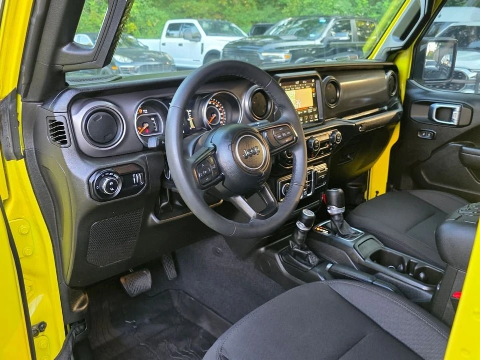 2023 Jeep JT Gladiator - Image 12 of 20