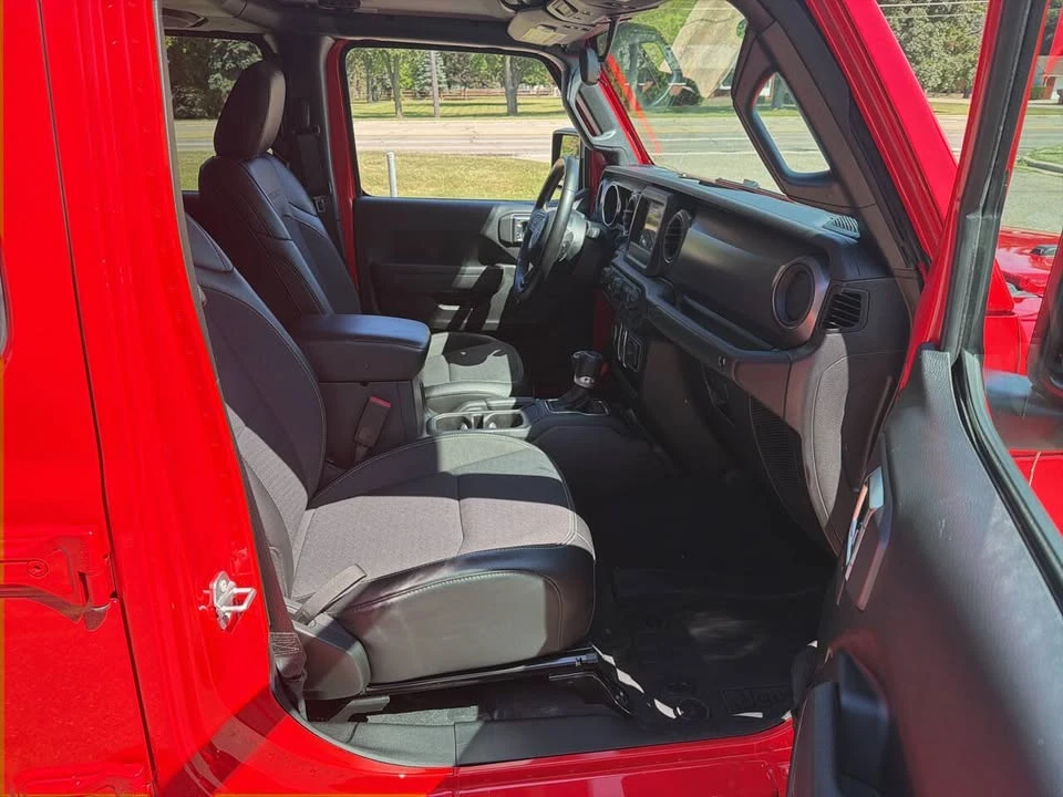 2023 Jeep JT Gladiator - Image 19 of 20
