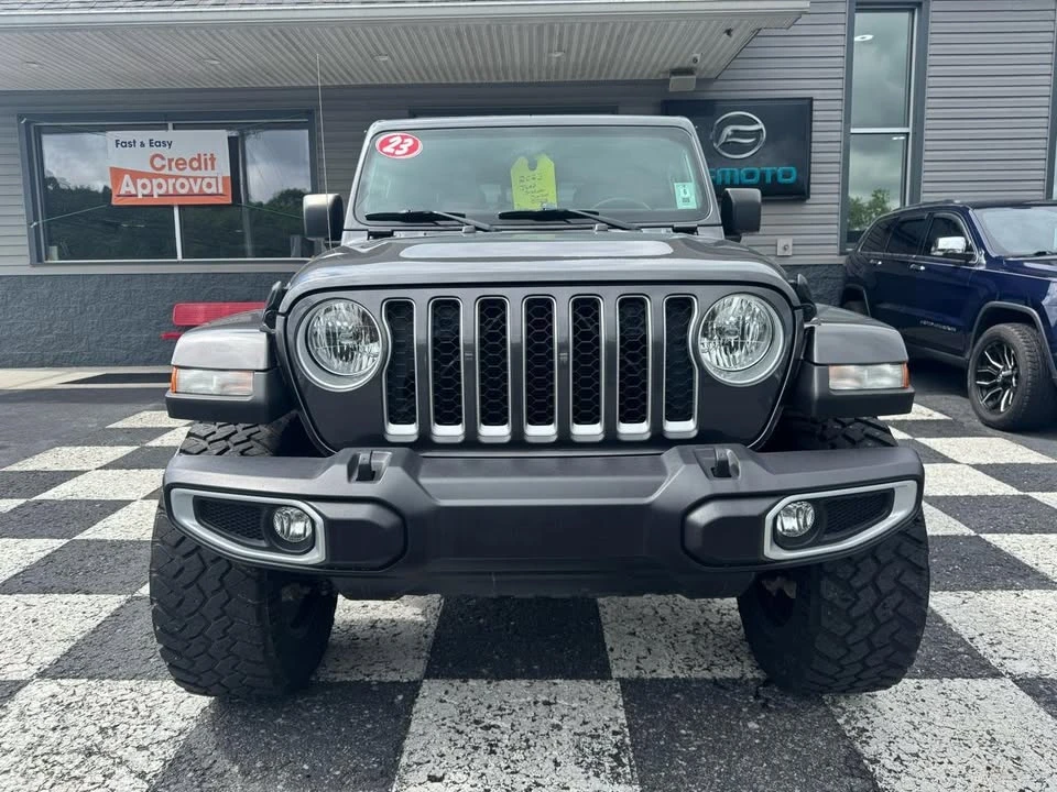 2023 Jeep JT Gladiator - Image 2 of 20