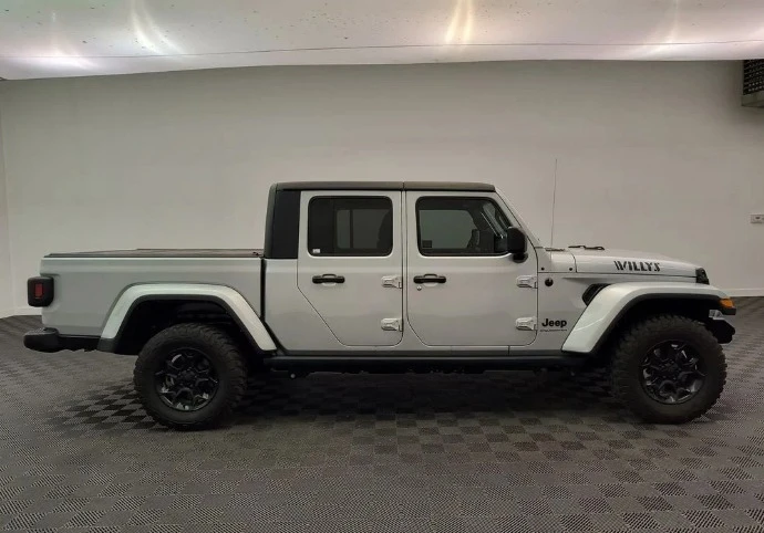 2023 Jeep JT Gladiator - Image 4 of 12
