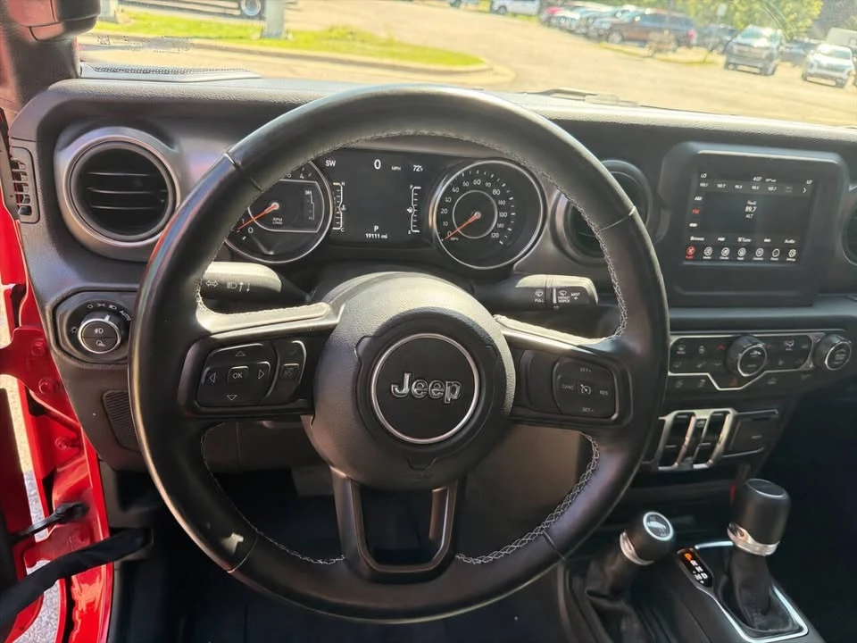2023 Jeep JT Gladiator - Image 10 of 20