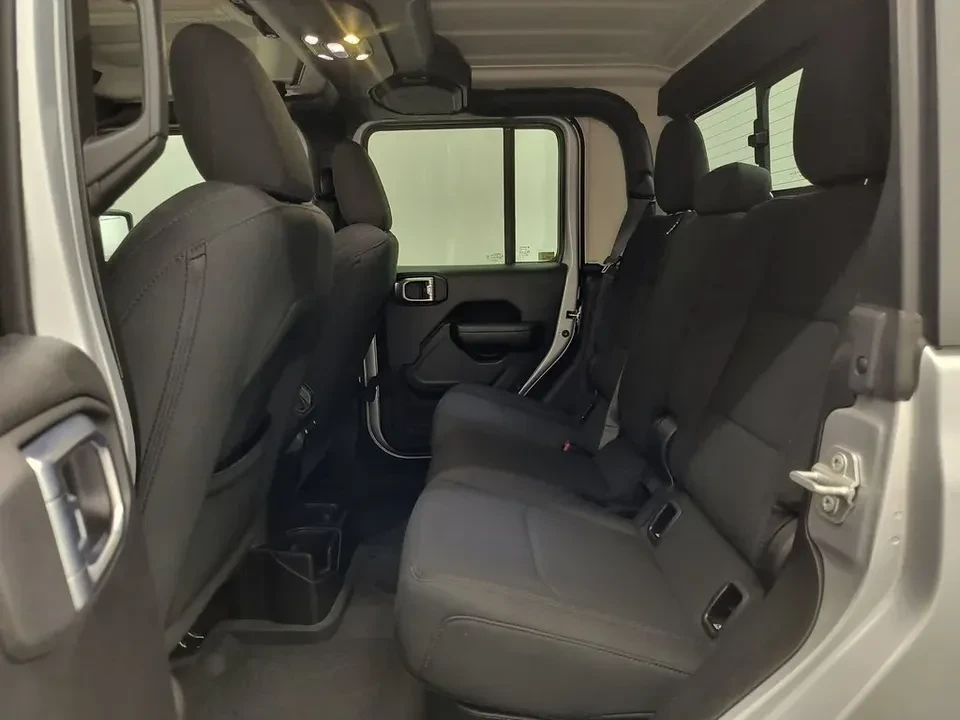 2023 Jeep JT Gladiator - Image 11 of 12