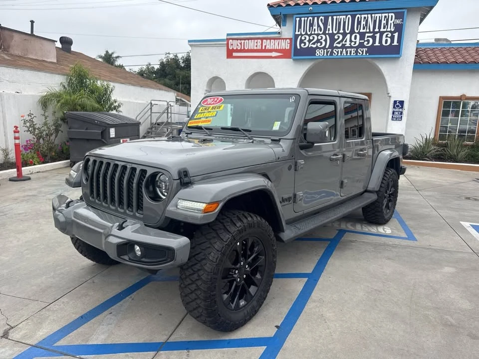 2023 Jeep JT Gladiator - Image 2 of 20
